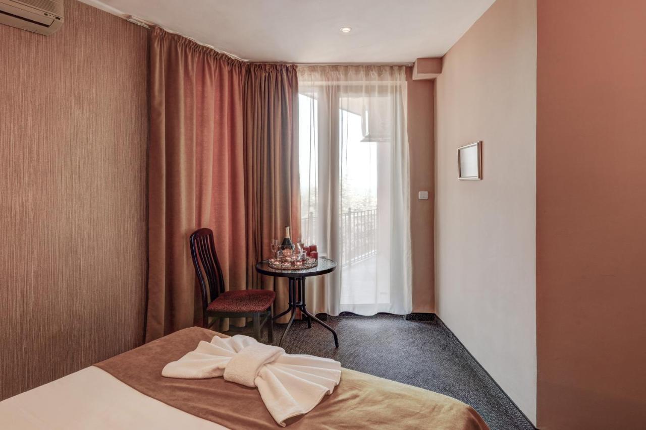 Ellinis Hotel Varna Exterior foto